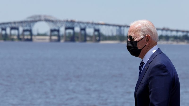 USA-LNG-BIDEN:Biden pauses LNG export approvals after pressure from climate activists